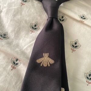 Womens GUCCI Bee Tie